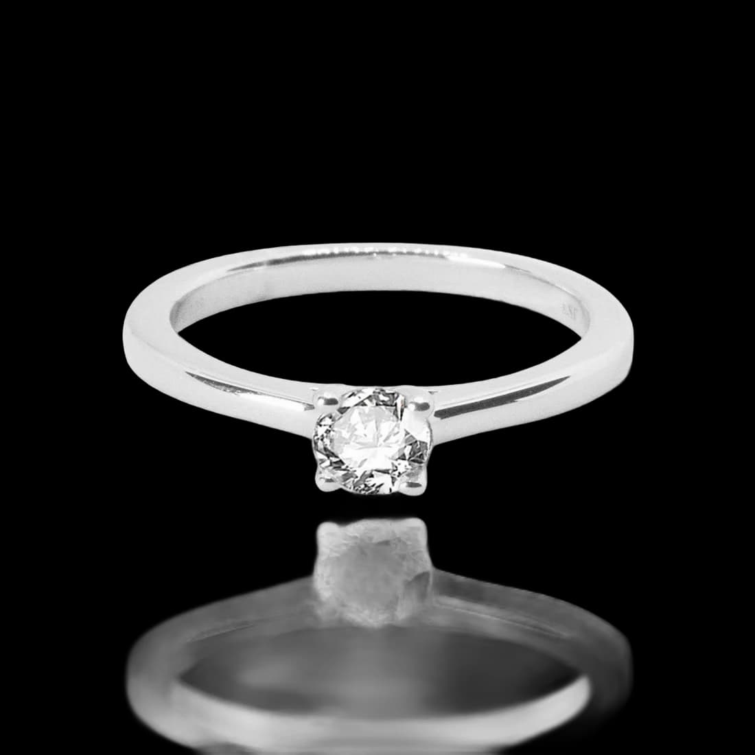 Anillo de compromiso oro blanco y brillante