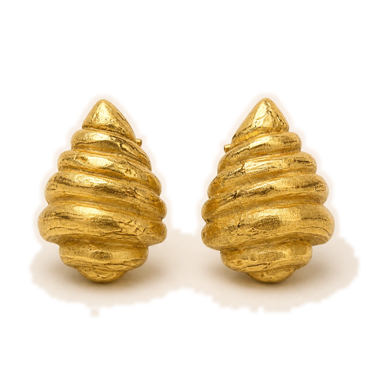 Pendientes concha en oro amarillo