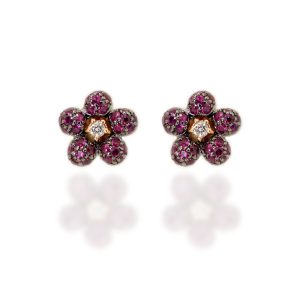 Pendientes oro amarillo de 18 quilates, diamantes y rubíes