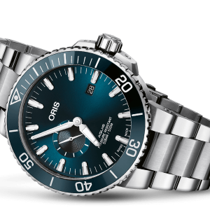 AQUIS SMALL SECOND, DATE