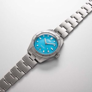 Divers Sixty‑Five Cotton Candy
