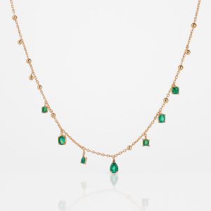 Colgante de oro con diamantes