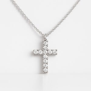 Colgante de oro con diamantes